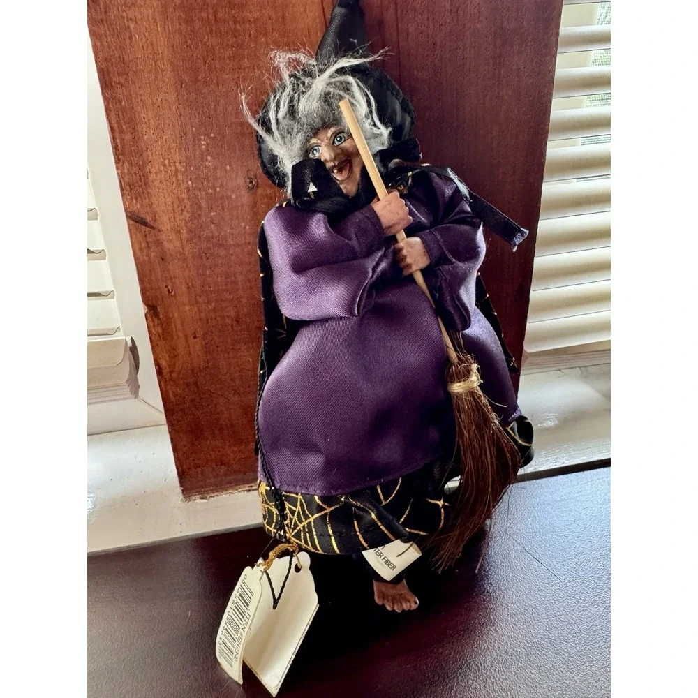 NEW Ganz Furry's Small Wonders Witch Fig Sitter Poseable Halloween Decor EH9390